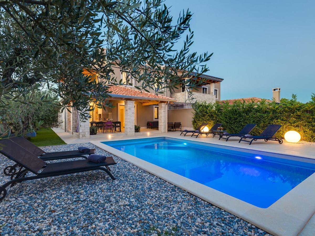 Villa Flora Vabriga Tar-Vabriga ภายนอก รูปภาพ
