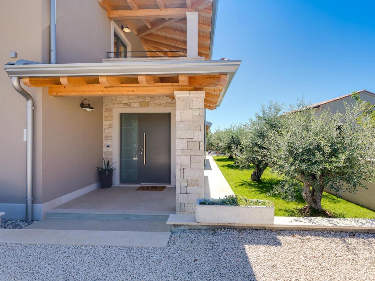 Villa Flora Vabriga Tar-Vabriga ภายนอก รูปภาพ