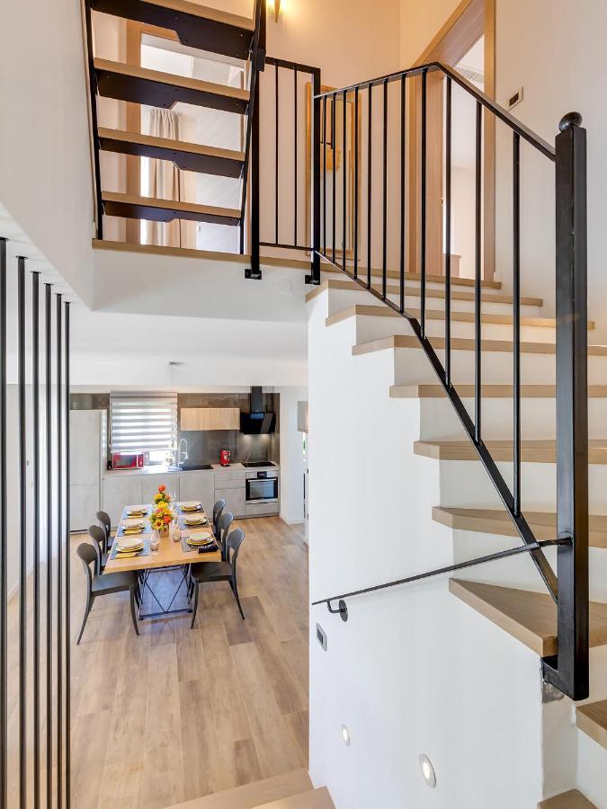 Villa Flora Vabriga Tar-Vabriga ภายนอก รูปภาพ