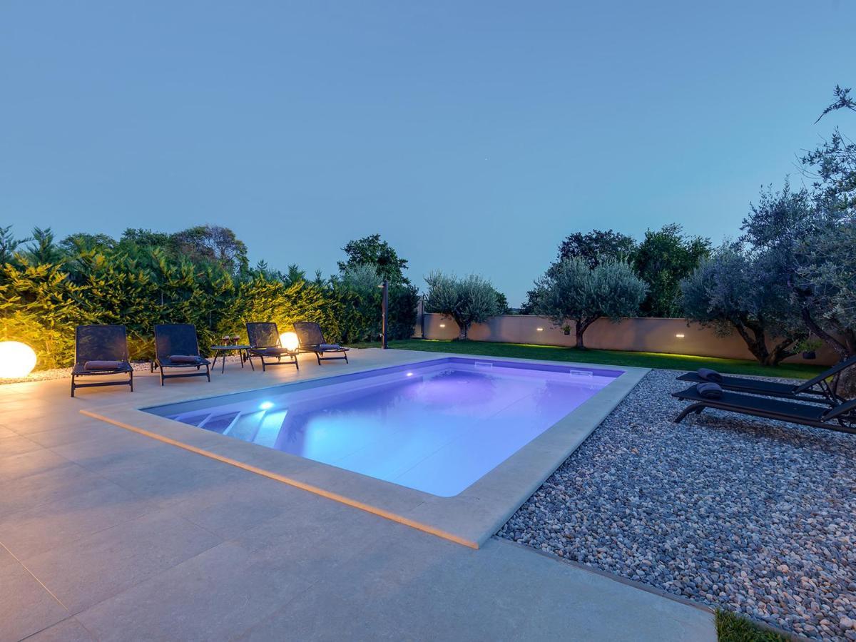 Villa Flora Vabriga Tar-Vabriga ภายนอก รูปภาพ