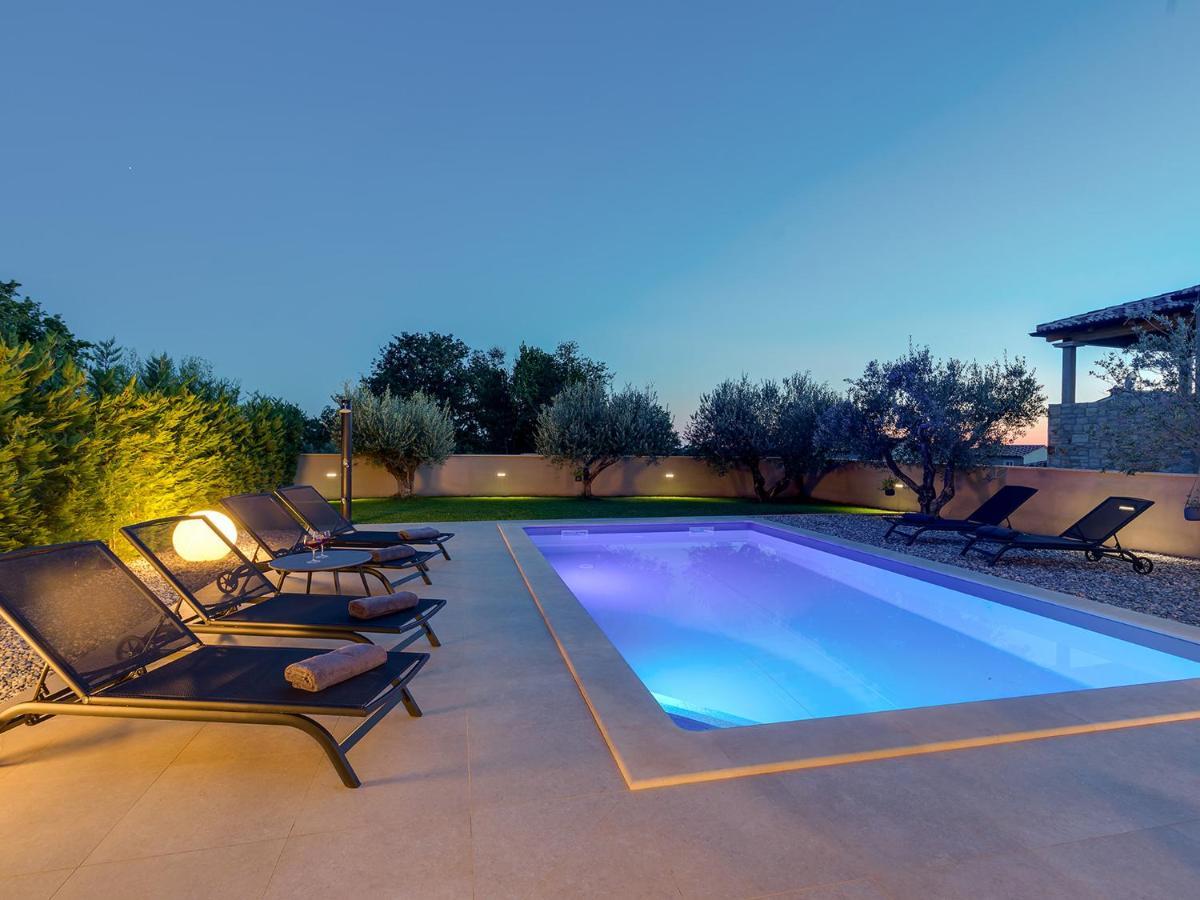 Villa Flora Vabriga Tar-Vabriga ภายนอก รูปภาพ