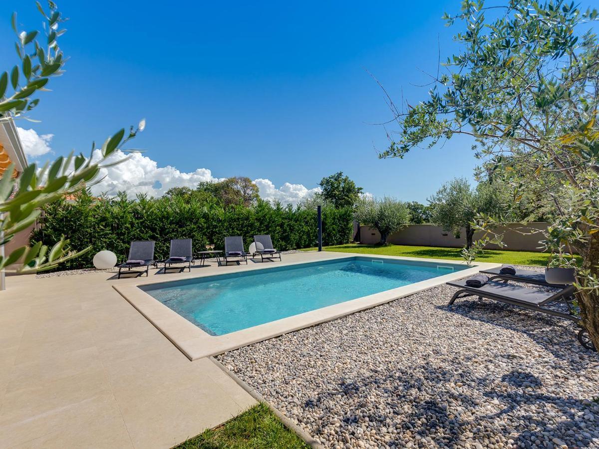 Villa Flora Vabriga Tar-Vabriga ภายนอก รูปภาพ